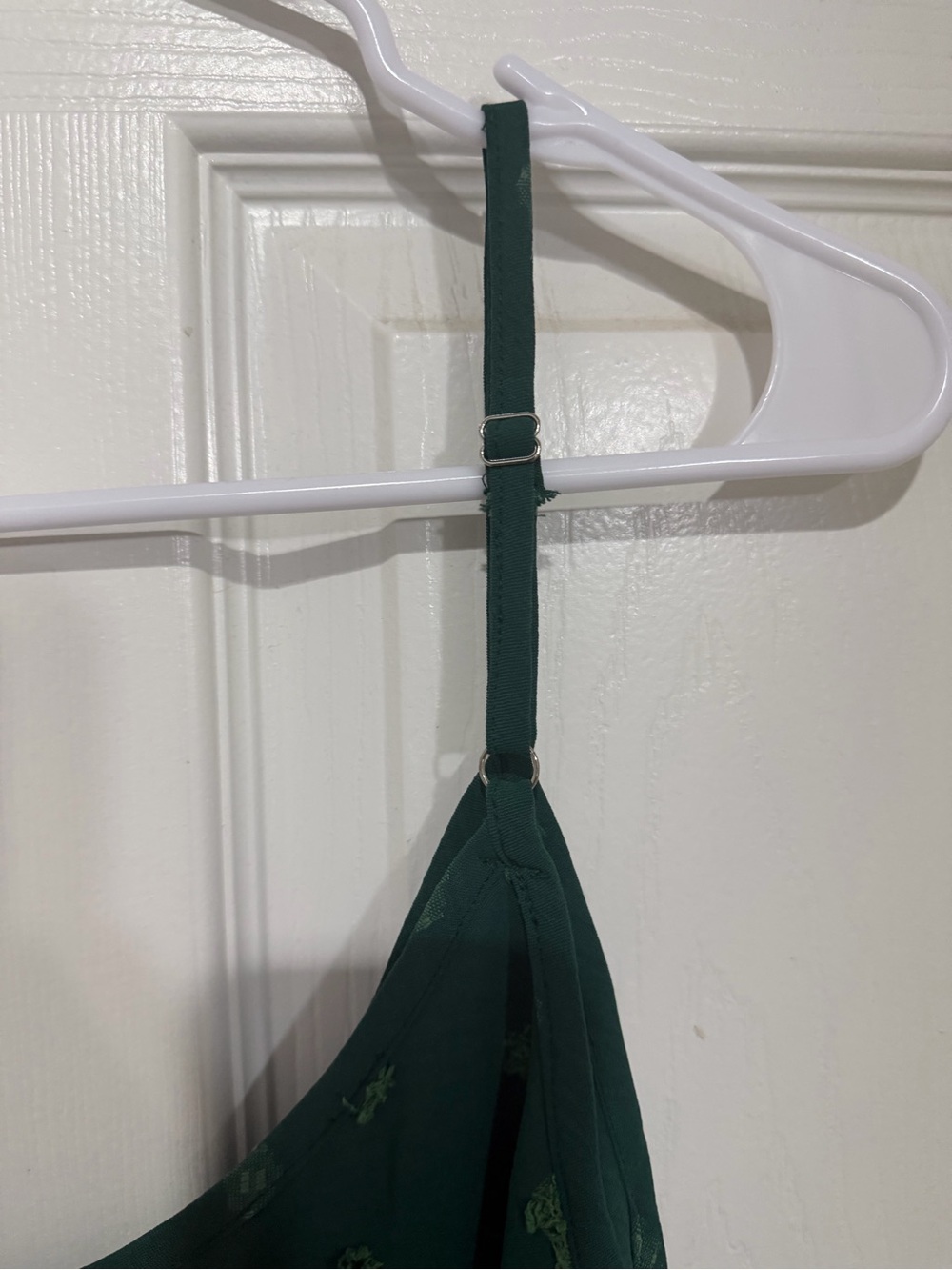 Green Textured Dot Camisole Tank - Picture 3 of 3